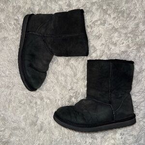 UGG Black Winter Boots Ankle-Height